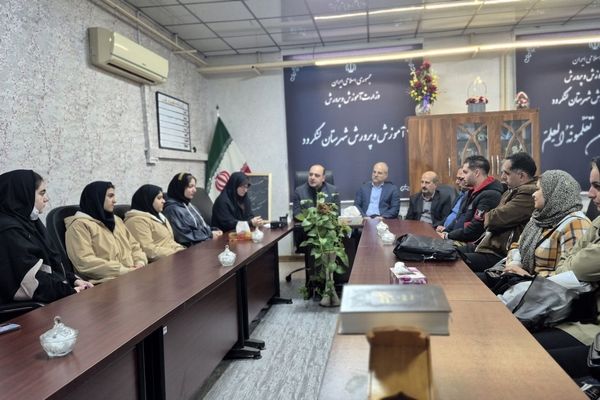 درخشش دختران کتاب‌نوش لنگرود در مسیر همایش کشوری