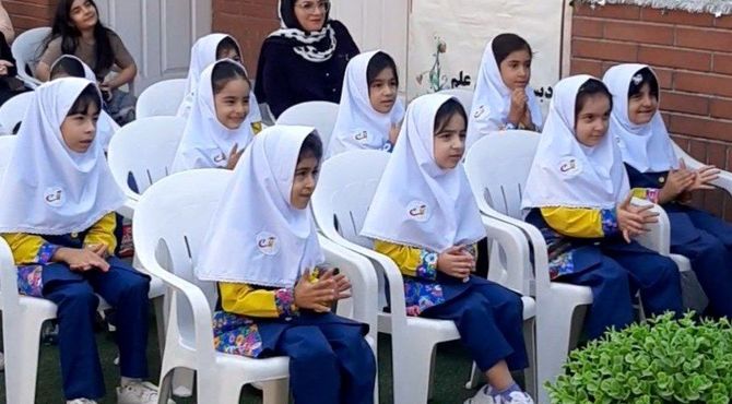 برگزاری آیین زنگ شکوفه ها در دبستان آوای علم ایوانکی