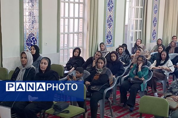 اجرای طرح توانمندسازی والدین در شیراز