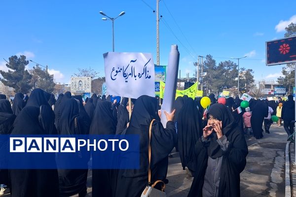 راهپیمایی و جشن یوم الله ۲۲ بهمن در شهرستان گناباد 