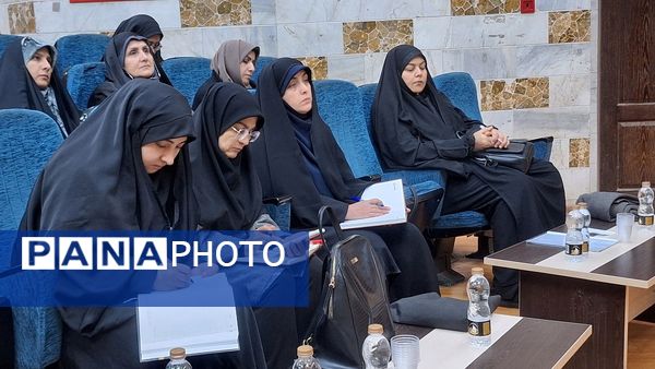 همایش اجرایی‌سازی سند منشور اقامه نماز در استان البرز