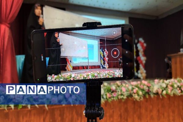 کلاس آموزشی خبرنگاری در کانون مهر تابان نیشابور