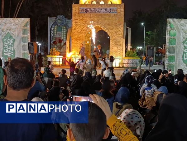 جشن دهه کرامت و ولادت امام هشتم شیعیان در پارک نیلوفر آبی مشهد مقدس