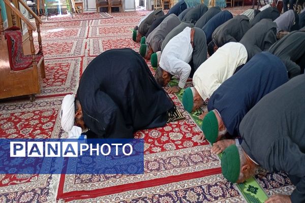 اقامه نماز جمعه در هفته دفاع مقدس  در شهر بار نیشابور