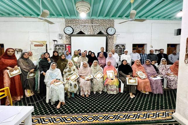 مراسم تجلیل از فرهنگیان بندر گروگ سیریک