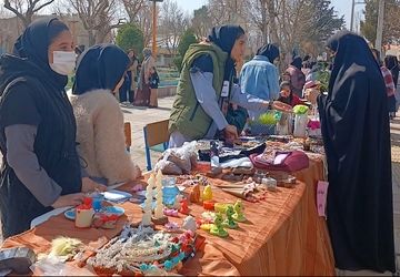 برپایی بازارچه کسب و کار دانش آموزی، فرصتی برای شکوفایی استعداد های نهفته 