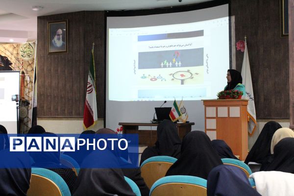 نشست علمی پژوهشی استعدادیابی و استعدادپروری در ناحیه۶ مشهد