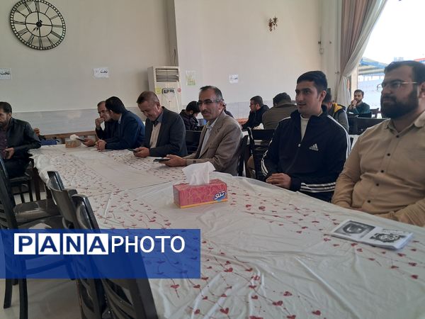 تجلیل از مربیان و معلمان پرورشی و خانواده شهدا در آشخانه