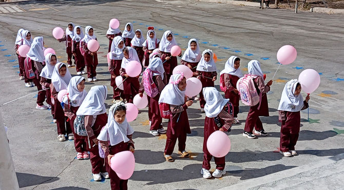 شکوفه‌های انقلاب شکفتند: جشنی رنگین برای نوگلان کلاس اولی‌ها در وردنجان