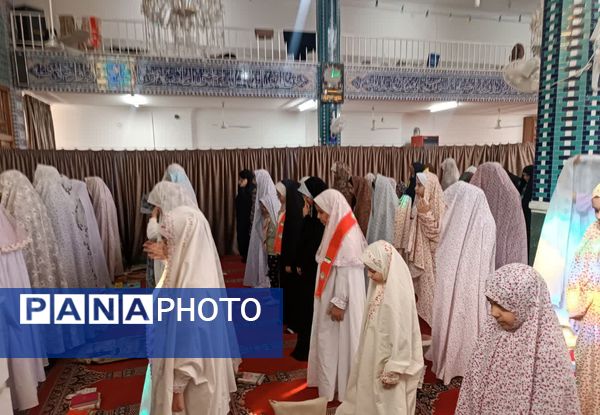 جماعت در اعتکاف دانش‌آموزی، طعم شیرین بندگی