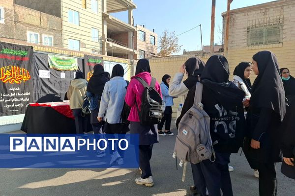  مراسم شهادت حضرت فاطمه زهرا(س) در مدارس بهارستان‌دو