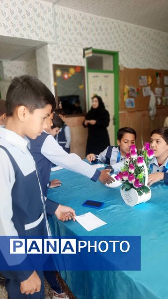 برگزاری انتخابات شورای دانش‌آموزی در مدرسه جیحون خاتم