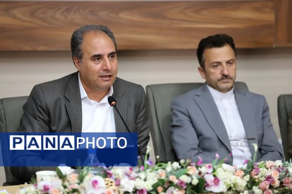 اجلاس مشترک مدیران و روسای نواحی و مناطق و شورای معاونان اداره‌کل آموزش و پرورش آذربایجان شرقی