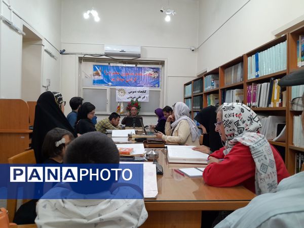 سلسله نشست‌های دریچه‌ای به سوی شاهنامه در کتابخانه دکتر شریعتی 