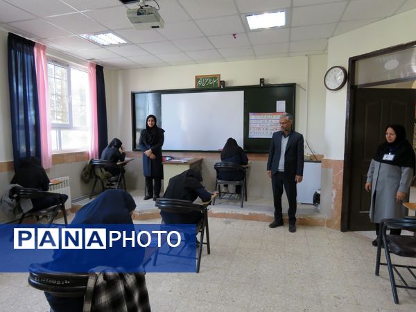 امتحانات نوبت اول در شهرستان‌های خلیل آباد و کاشمر