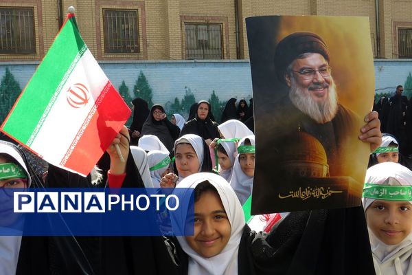 تجلی اتحاد دانش‌آموزان اسلامشهر در ۱۳ آبان