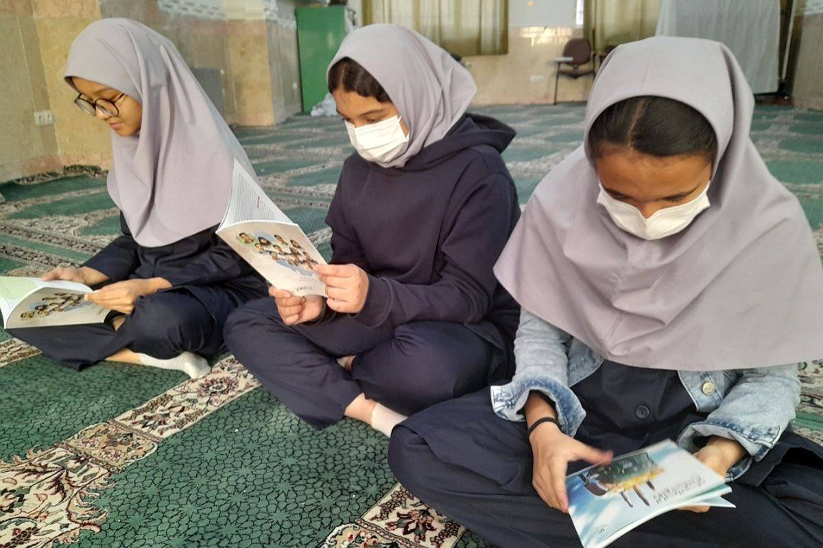 از ایرانمان تا پای جان دفاع می کنیم