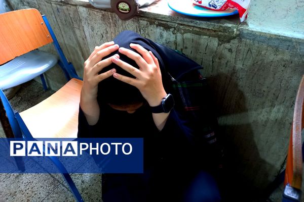 مانور زلزله در دبیرستانه دخترانه شاهد فیض ناحیه 3 شیراز