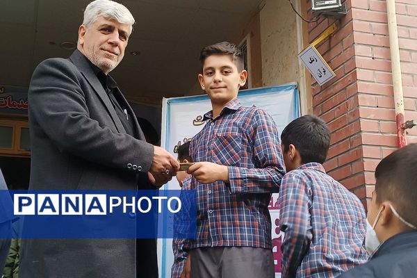 لحظه‌های نورانی با قرآن در دبستان علامه طباطبایی (ره)