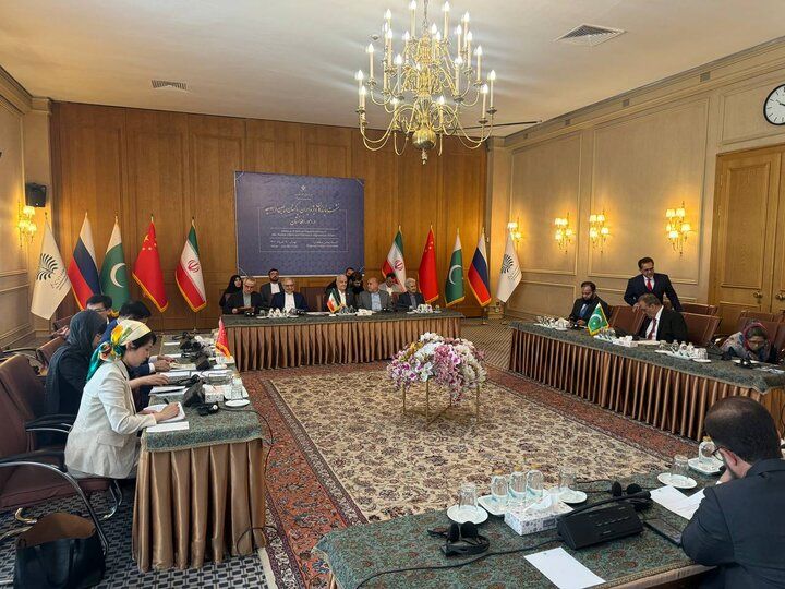 دومین نشست گروه تماس منطقه‌ای برای افغانستان در تهران آغاز به‌کار کرد