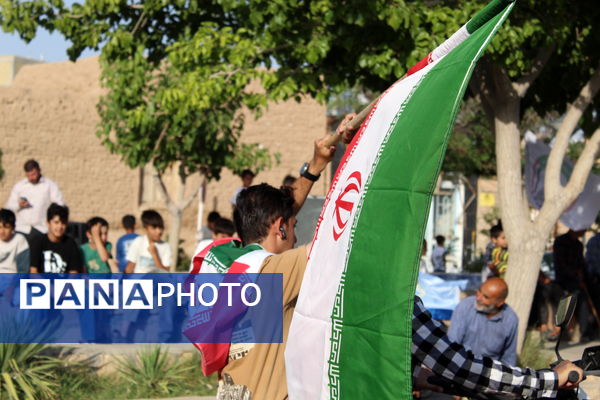 اجتماع خودجوش حمایت از مدافعان میهن در شهر درق