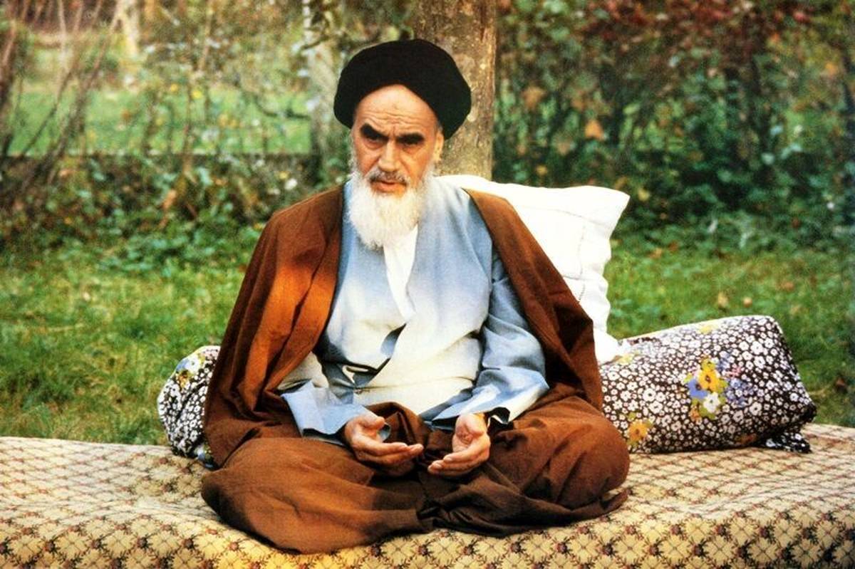 باید منش، درایت و نگاه اجتماعی امام خمینی (ره) برای دانش‌آموزان امروز تبیین شود