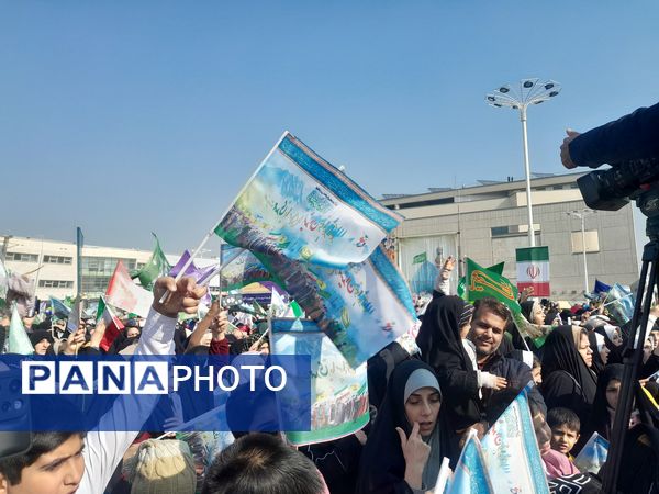 اجتماع عظیم منتظران ظهور به مناسبت نیمه‌ شعبان در مشهد 