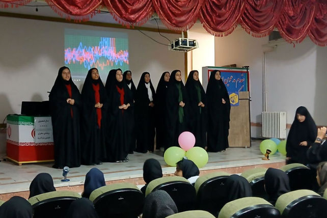 اختتامیه نمایشگاه مدرسه انقلاب اتحادیه انجمن‌های اسلامی شهرستان دلفان 
