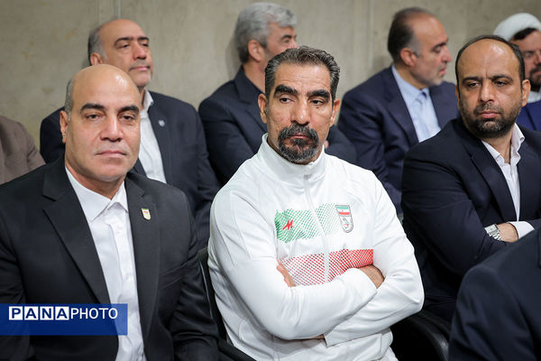 دیدار جمعی از معلمان با رهبر معظم انقلاب
