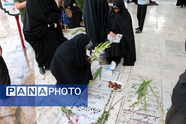 آیین میهمانی لاله‌ها در قم