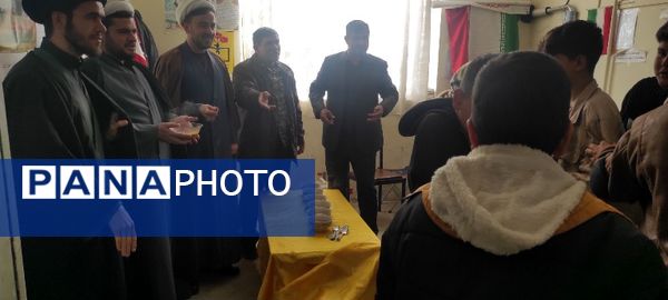 محفل انس با قرآن در دبیرستان شهید مصطفی خمینی اسلام آباد