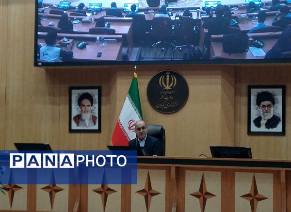 دیدار صمیمی تشکل های دانش آموزی با استاندار گیلان