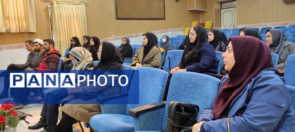 کارگاه آموزشی نماد در شیروان