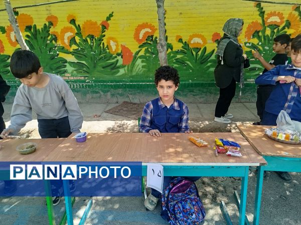 برگزاری بازارچه درون مدرسه‌ای در دبستان مبین شیروان
