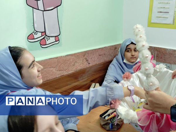 گرامیداشت روز کتاب و کتابخوانی در دبستان دخترانه هیأت امنایی بهار دانش 