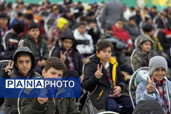 آیین نواختن زنگ انقلاب در شهرستان نظرآباد