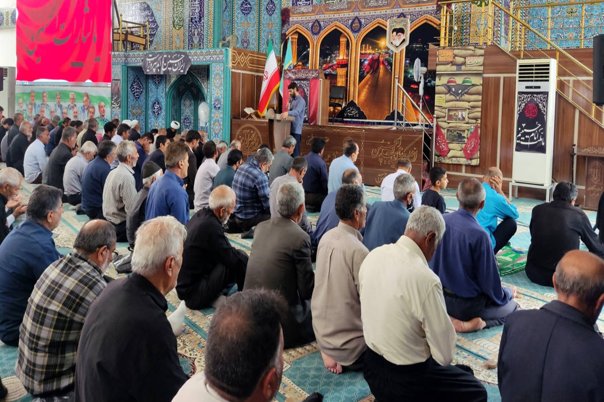 نماز جمعه ضمن تقویت معنویت نقش مهمی در آگاهی بخشی نسبت به مسائل روز کشور و جهان ایفا می‌کند