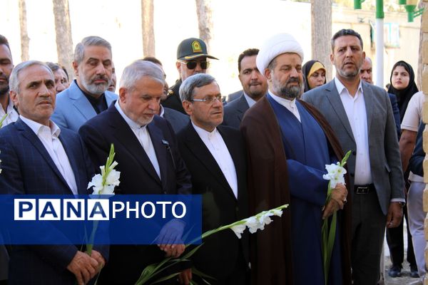 آغاز سفر وزیر میراثفرهنگی کشور به رباطکریم از امامزاده عمادالدین(ع)