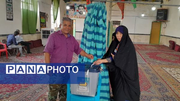 برگزاری چهاردهمین دوره انتخابات ریاست جمهوری در روستای تاج آباد شهرستان داورزن 