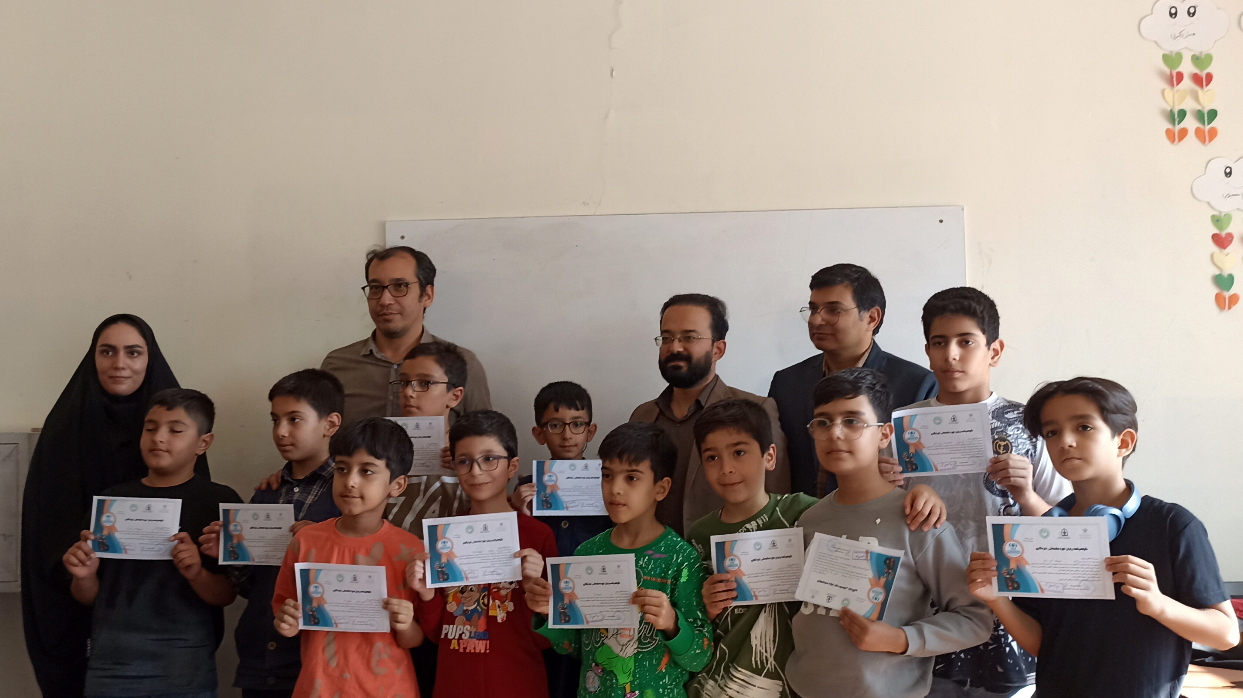 دوربین،قلم و هیجان!پسران ناحیه هفت خبرنگار شدند