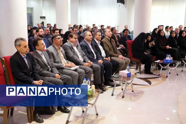 مدرسه محوری، الگوی نوین در سوادآموزی