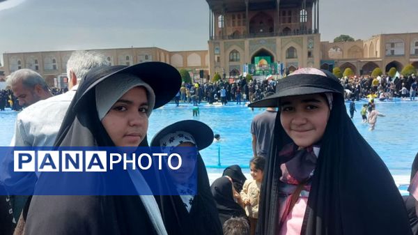 مردم غیور اصفهان در راهپیمایی روز قدس جنایات رژیم غاصب صهیونیستی را محکوم کردند