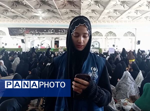 حضور خبرنگاران پانای کاشمری در نماز جمعه 