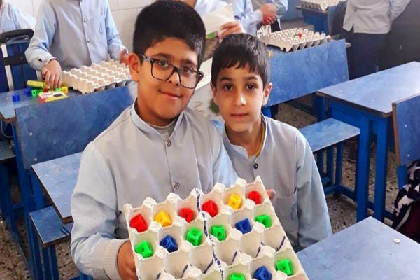 مدرسه باید کارگاهی برای پرورش اندیشه و خلاقیت باشد