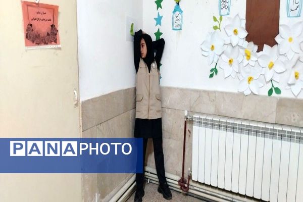 بیست و هفتمین مانور زلزله سراسری در دبیرستان شهید مجید دهنوی نیشابور 