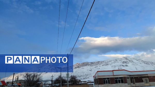 بارش اولین برف پاییزی در روستای نورآباد شازند