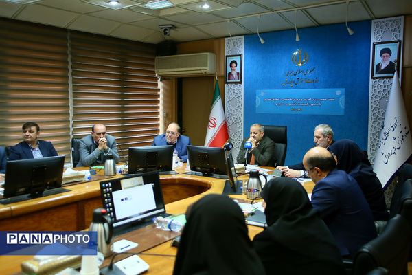 نشست صمیمانه وزیر آموزش و پرورش با مدیران مدارس