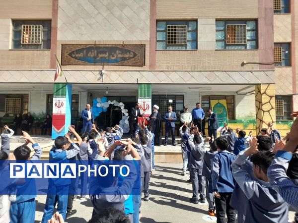 برگزاری مراسم بازگشایی مدارس در دبستان امید پرند و دبیرستان دخترانه شاهد رباط‌کریم