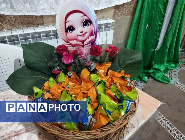 جشن مادر و دختری  در مدرسه تکتم خلیل آباد 