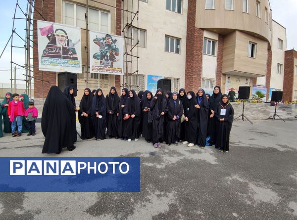 غبارروبی و گلباران مزار شهدای ملارد در رزمایش بزرگ بیت‌المقدس بسیجیان